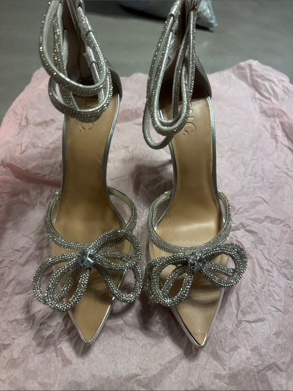 Beautiful heels great condition